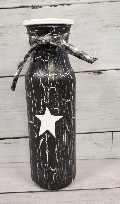 Primitive Vase Crackle Painted Black with White Star